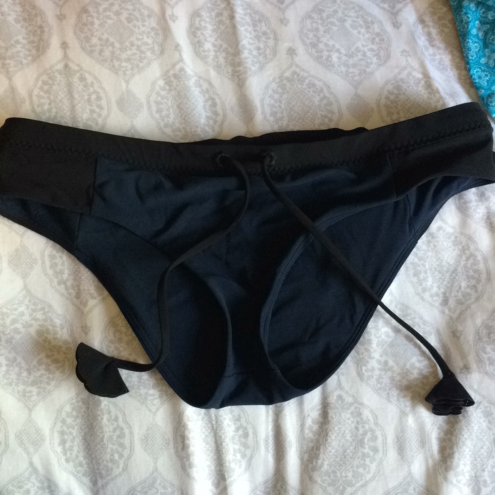 Lululemon Bikini bottom